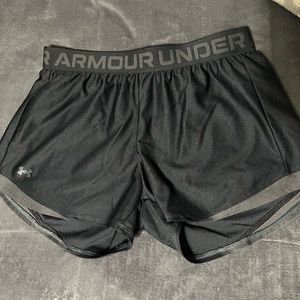 Under Amor athletic shorts